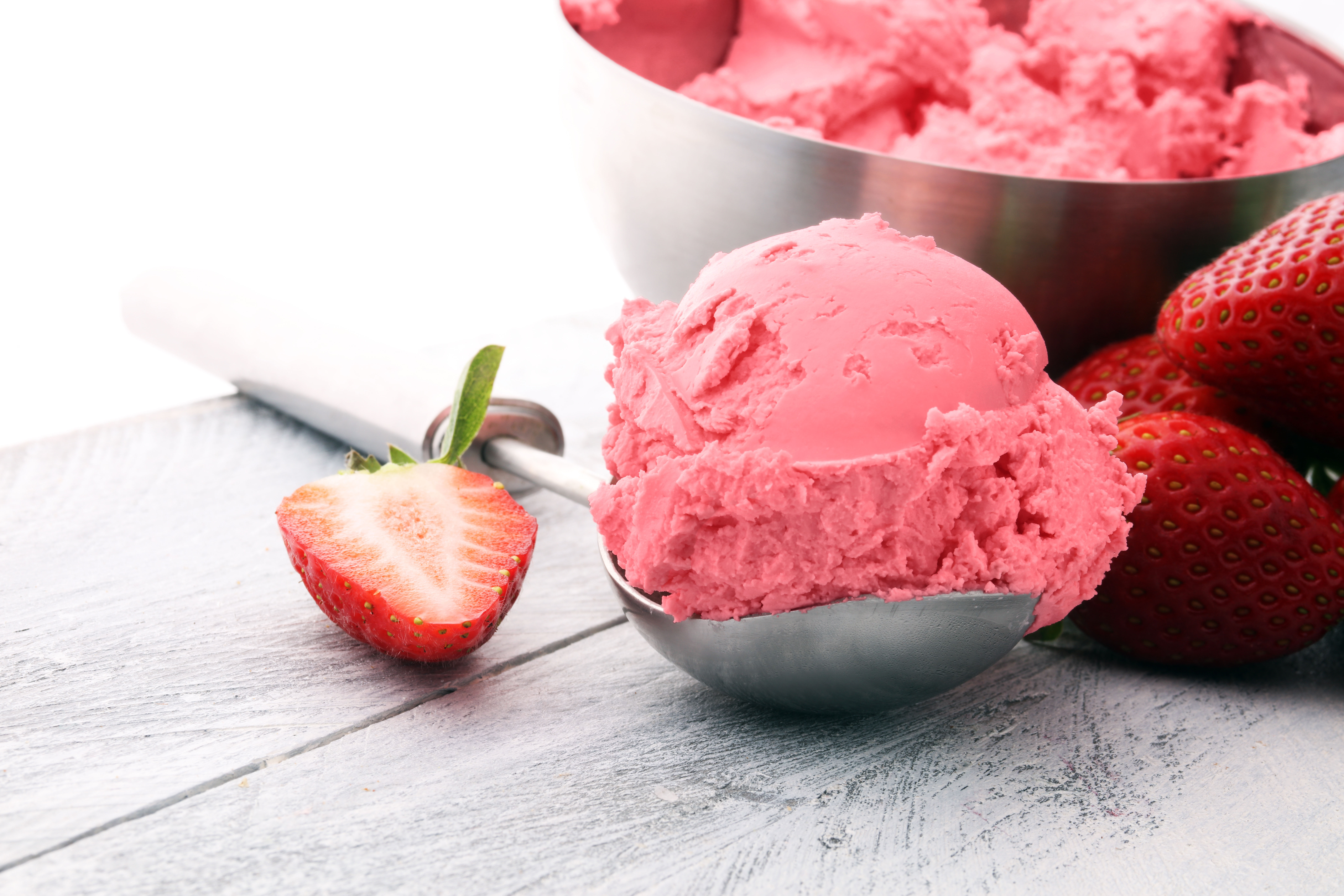 https://prod-app.breville.com/original/recipe/1650606175/Frozen+Berry+Yogurt.jpg