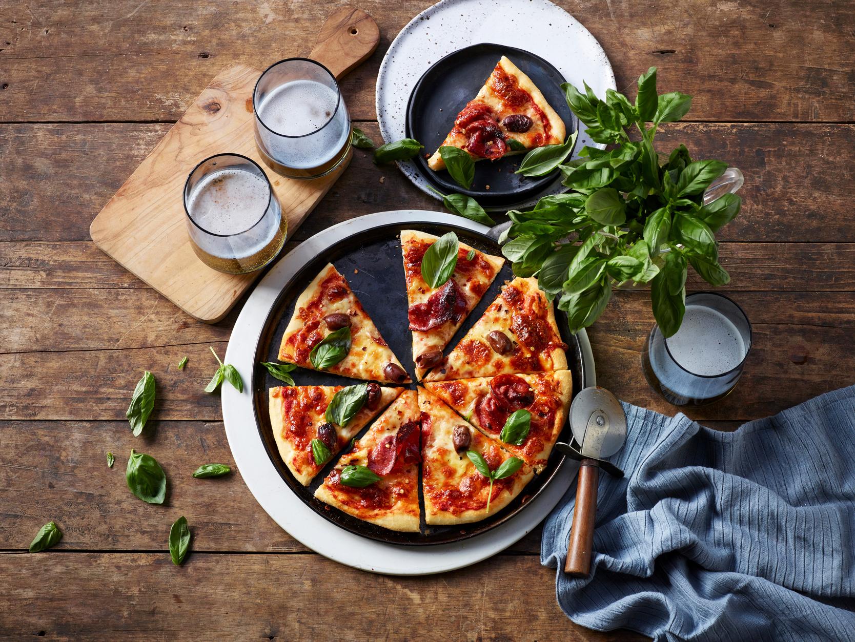 https://prod-app.breville.com/thumbnail/recipe/1650951778/Italian-Style+Pizza_1668x2224.jpg