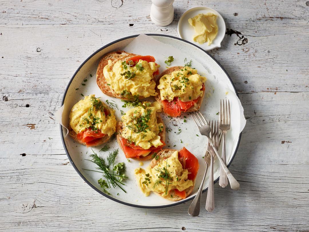 Toasted English Muffin with Scrambled Eggs and Smoked Salmon