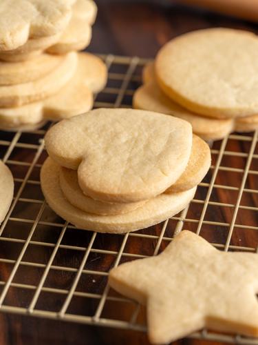 Recipes - Essential Sugar Cookies | Breville