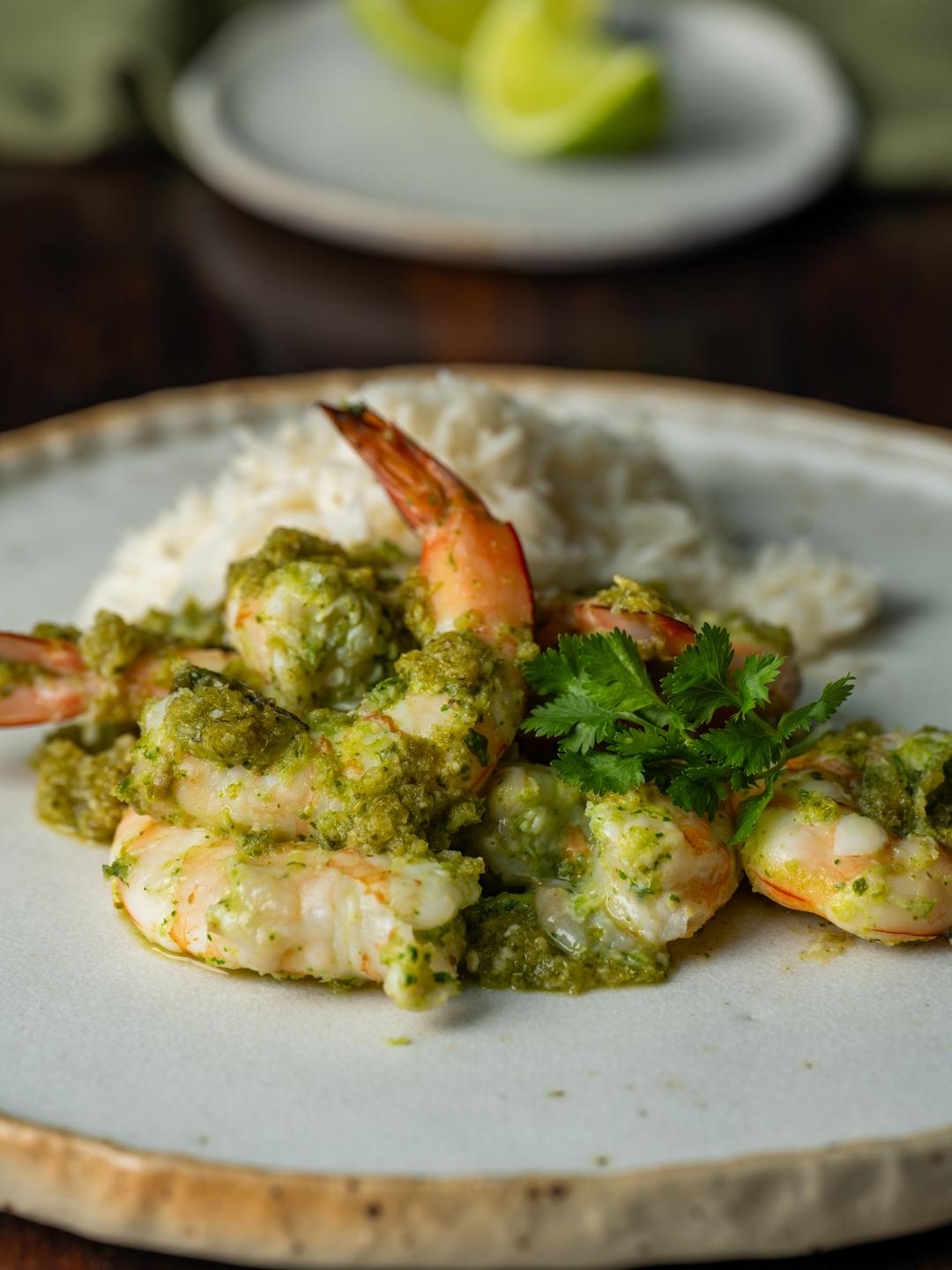 Quick Thai-Style Green Curry Shrimp en Papillote 